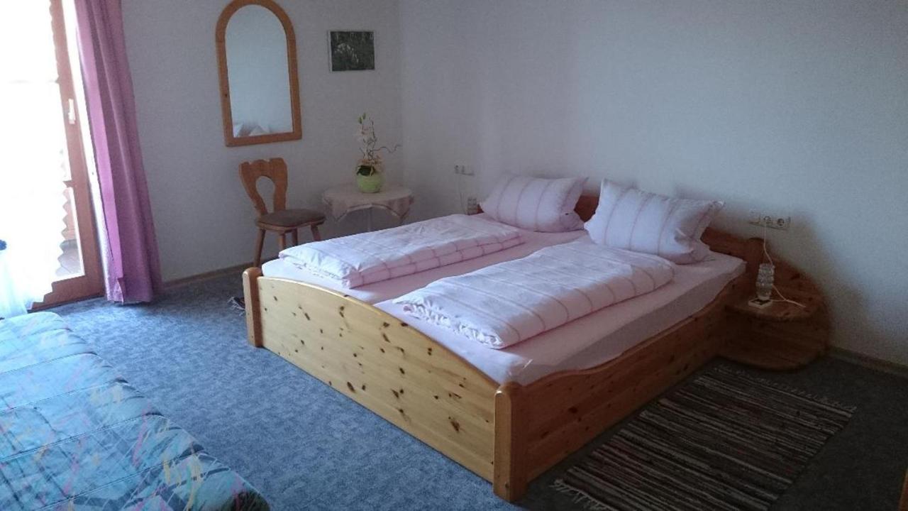 Piller Apartment *